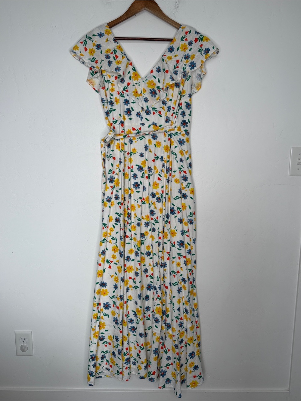 Sézane Giovana Floral Wrap Maxi Dress White Multicolor Size 40 - Picture 4 of 4